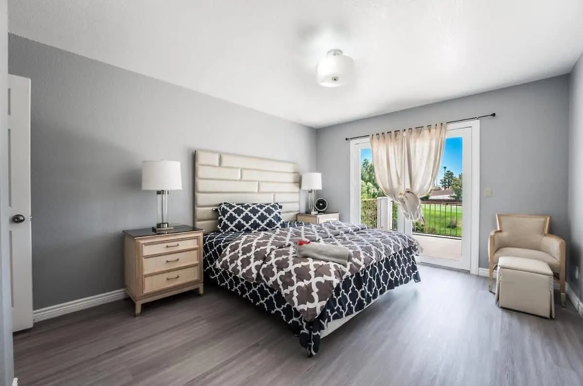 Holiday home Luxury Meets Vegas Gorgeous Home By The Strip Las Vegas