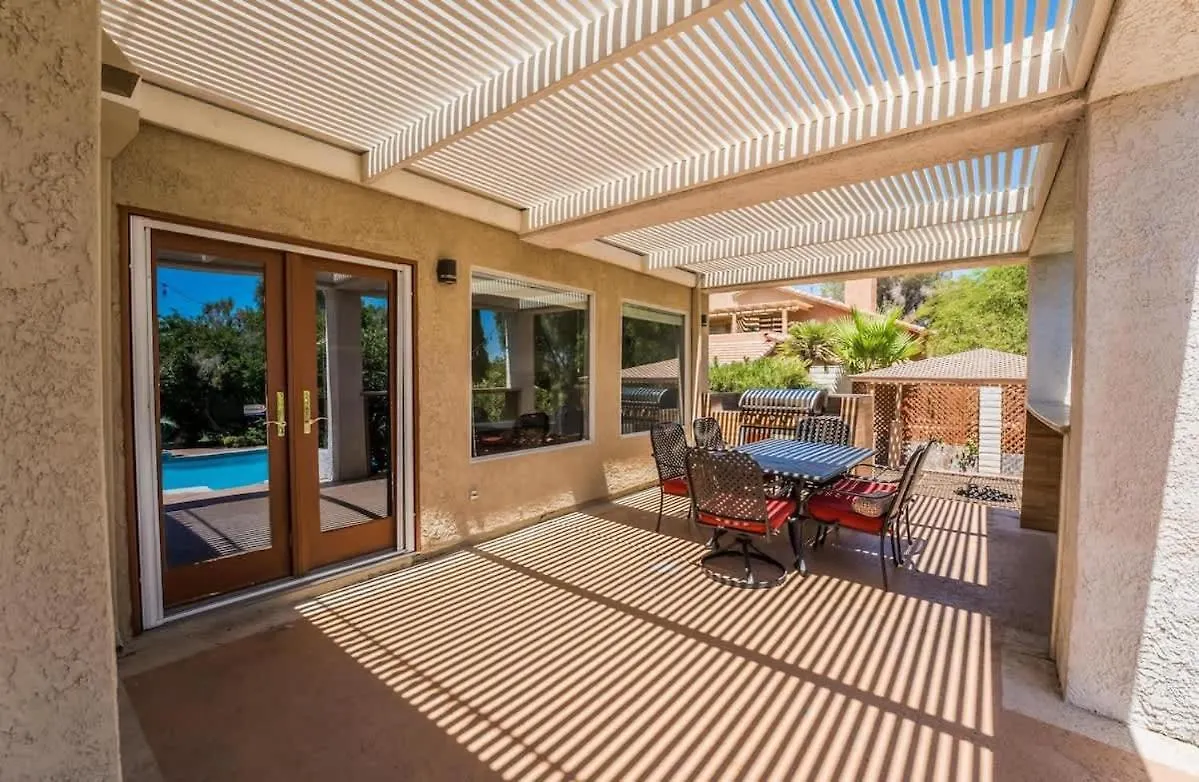Luxury Meets Vegas Gorgeous Home By The Strip Las Vegas Holiday home