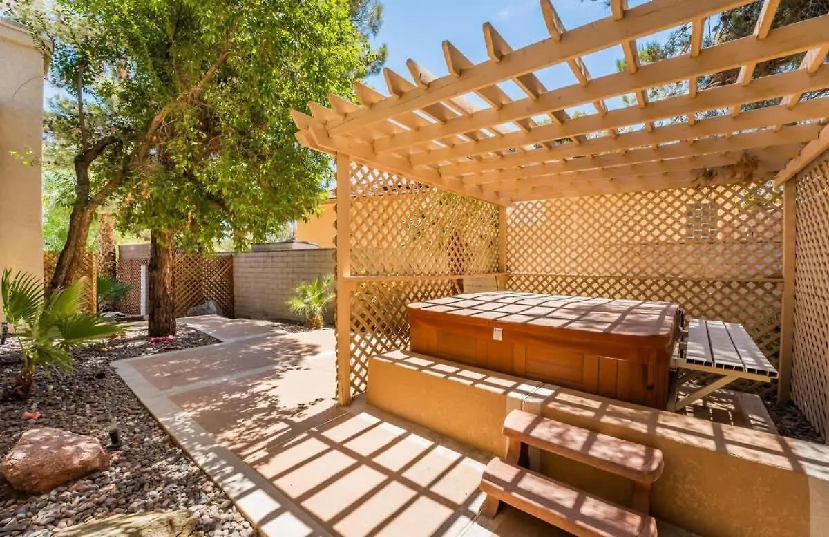 Luxury Meets Vegas Gorgeous Home By The Strip Las Vegas Holiday home