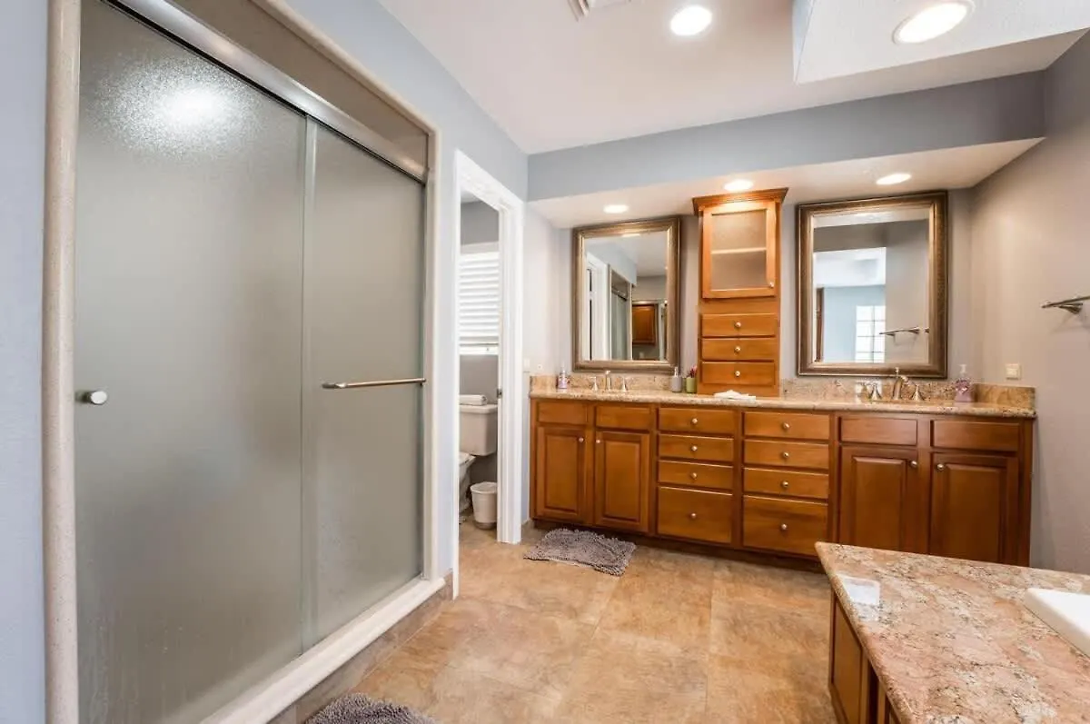 Holiday home Luxury Meets Vegas Gorgeous Home By The Strip Las Vegas United States