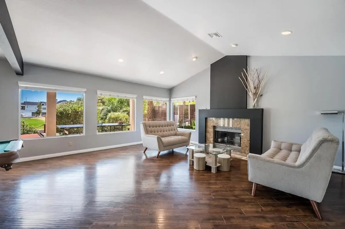 Holiday home Luxury Meets Vegas Gorgeous Home By The Strip Las Vegas