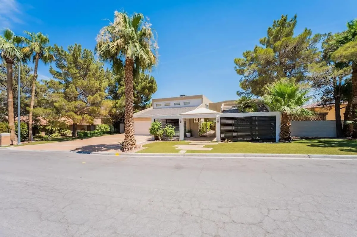 Luxury Meets Vegas Gorgeous Home By The Strip Las Vegas Holiday home
