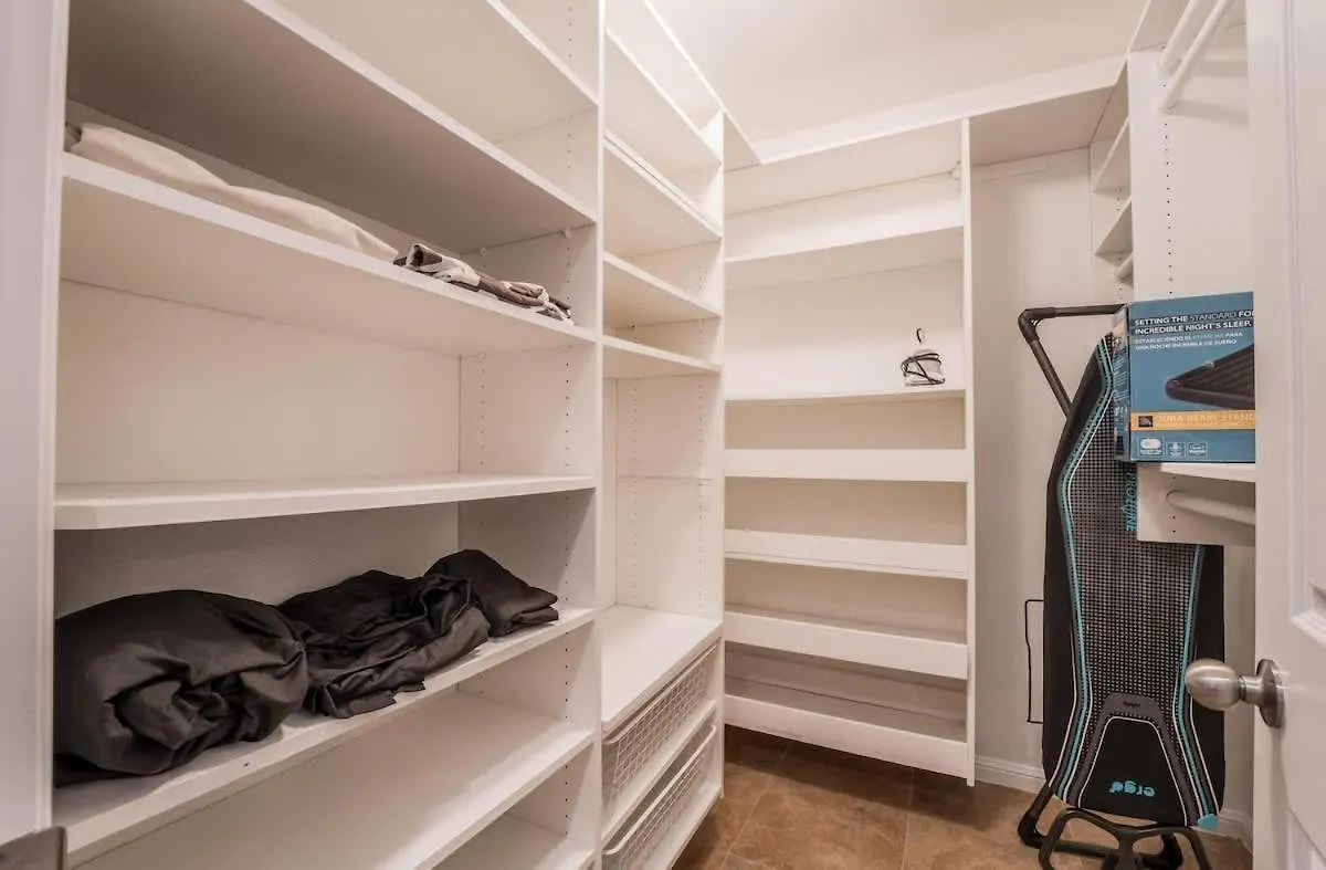 Luxury Meets Vegas Gorgeous Home By The Strip Las Vegas Casa vacanze